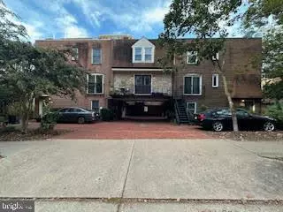 1527 N COLONIAL TER #B, Arlington, VA 22209