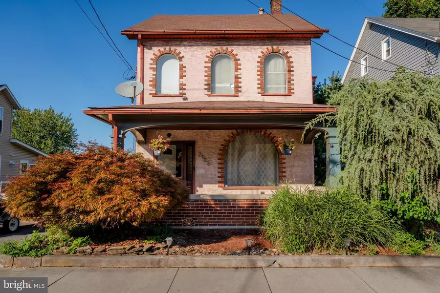 2103 N 1ST AVE, Whitehall, PA 18052