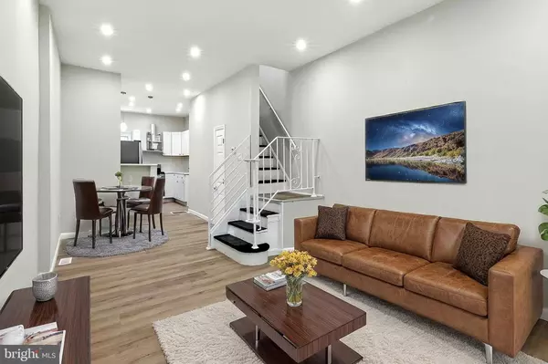 Camden, NJ 08102,729 N 10TH ST