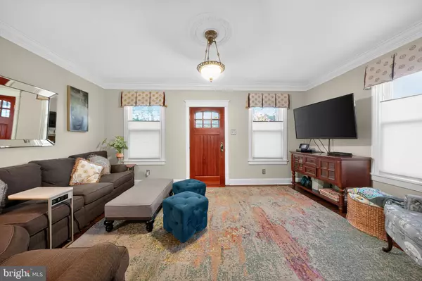 Moorestown, NJ 08057,526 E MAIN ST