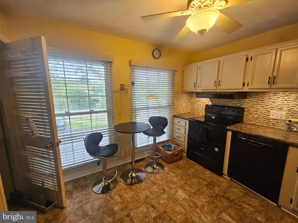 Reading, PA 19607,28 CLUB LN