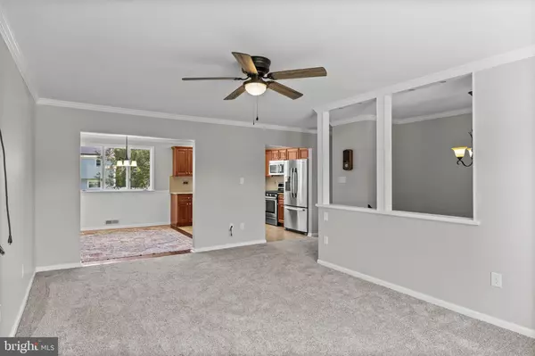 Stratford, NJ 08084,5 ACADEMY DR