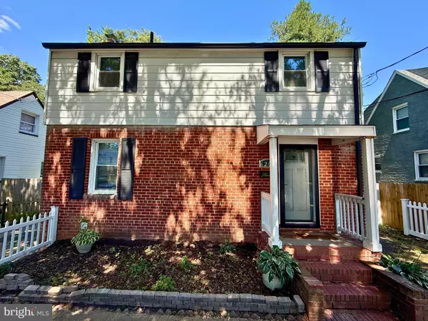 6208 ELMHURST ST, District Heights, MD 20747