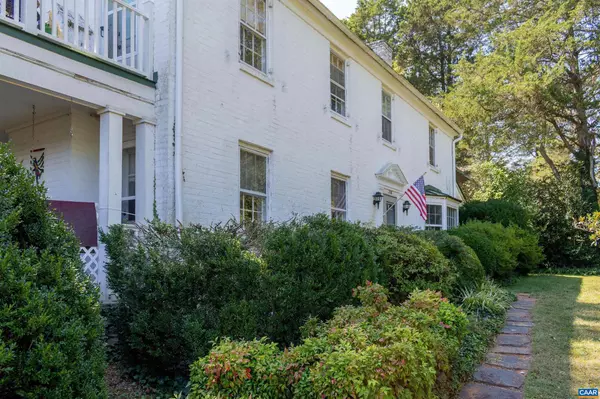 Orange, VA 22960,358 MAIN ST E 10 1/2 ST