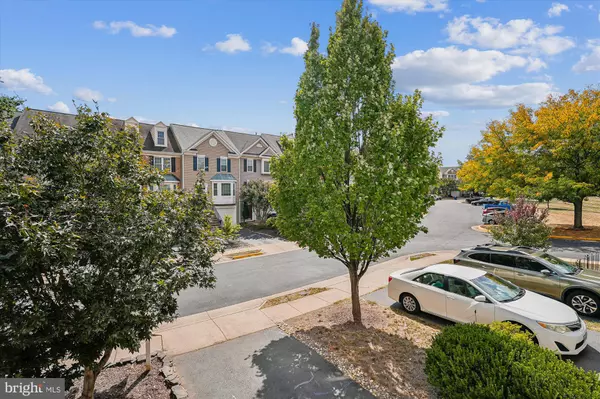 Leesburg, VA 20175,146 HAMPSHIRE SQ SW