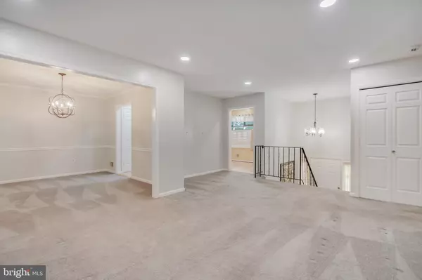 Glenn Dale, MD 20769,9910 LOCUST ST