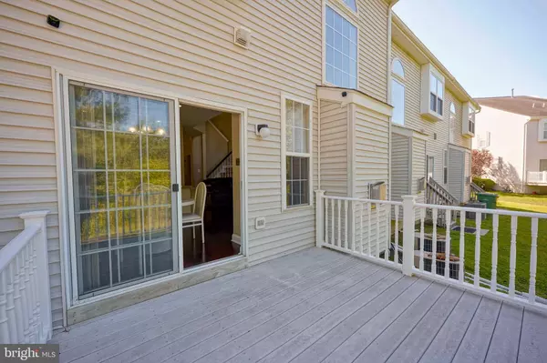 Marlton, NJ 08053,18 WEAVER DR