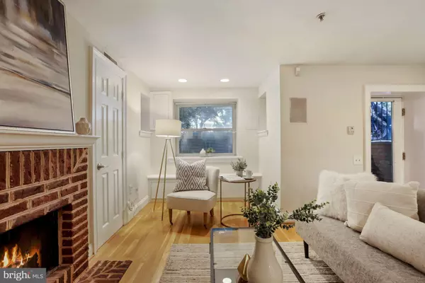 Washington, DC 20009,1713 18TH ST NW #B