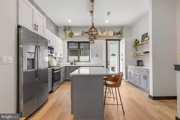 Philadelphia, PA 19133,2223 N HOPE ST