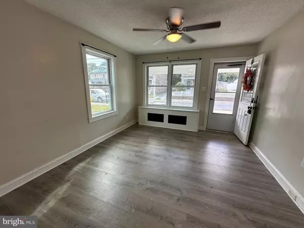 Charles Town, WV 25414,311 N LAWRENCE ST