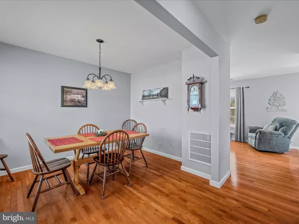 Martinsburg, WV 25404,138 ACOUSTIC