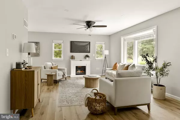 870 CONEWAGO AVE, Manchester, PA 17345