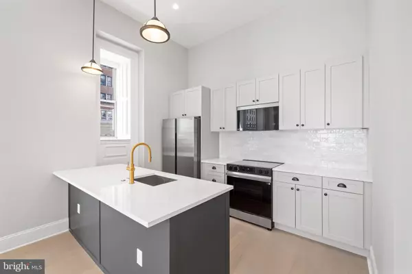 Philadelphia, PA 19102,200 S BROAD ST #314