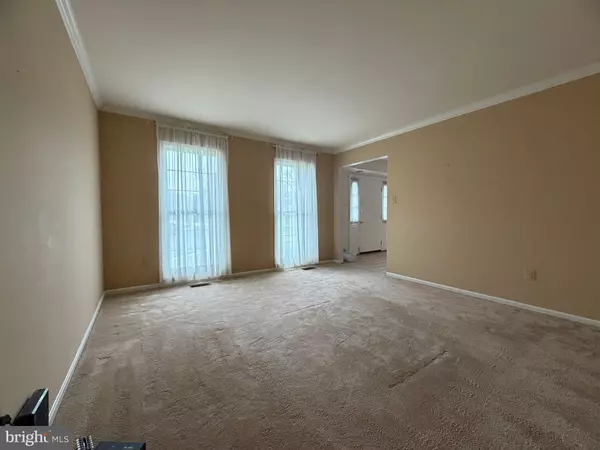 Bowie, MD 20721,11110 INVERRARY CT