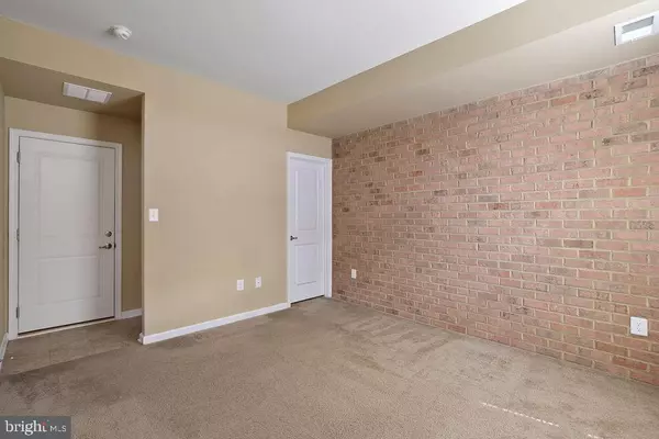 Baltimore, MD 21224,952 S MACON ST