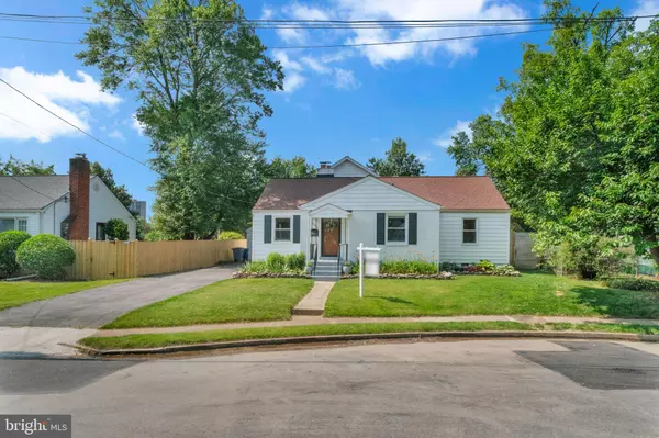 Arlington, VA 22204,5402 S 12TH ST S