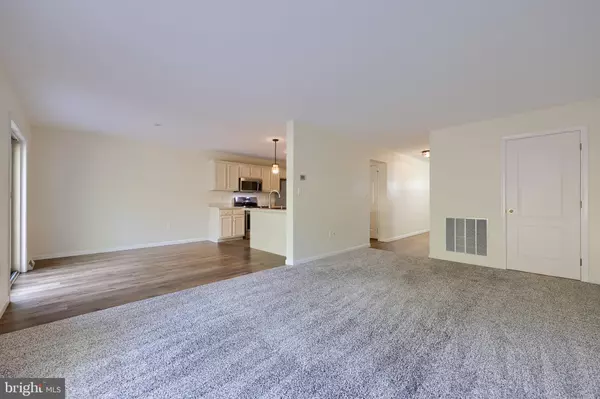 Ephrata, PA 17522,225 EAGLE DR
