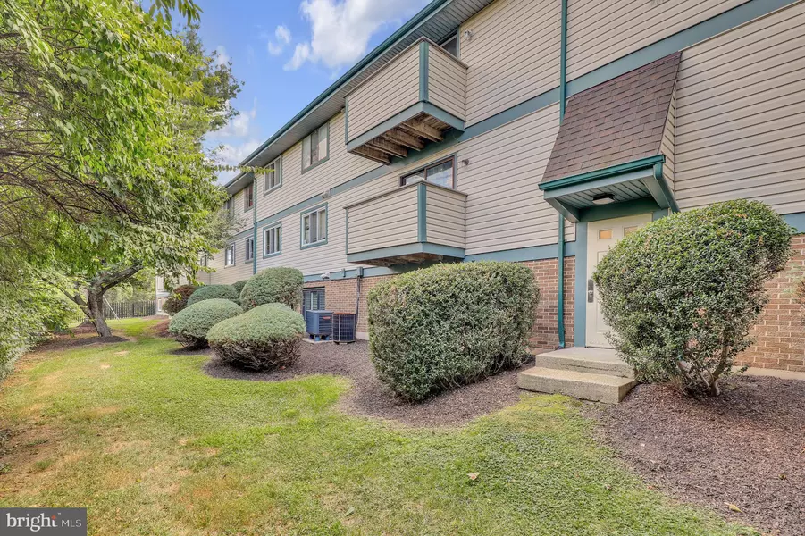 19613 GUNNERS BRANCH RD #613, Germantown, MD 20876