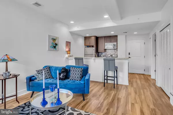 Harrisburg, PA 17101,231 STATE ST #303