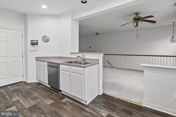 Pikesville, MD 21208,32 BARBICAN WAY