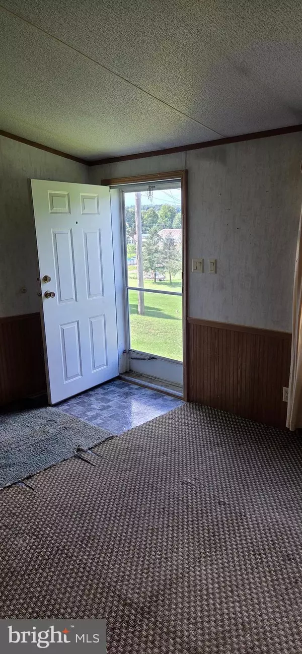 Mill Hall, PA 17751,45 TRACTOR HILL LN