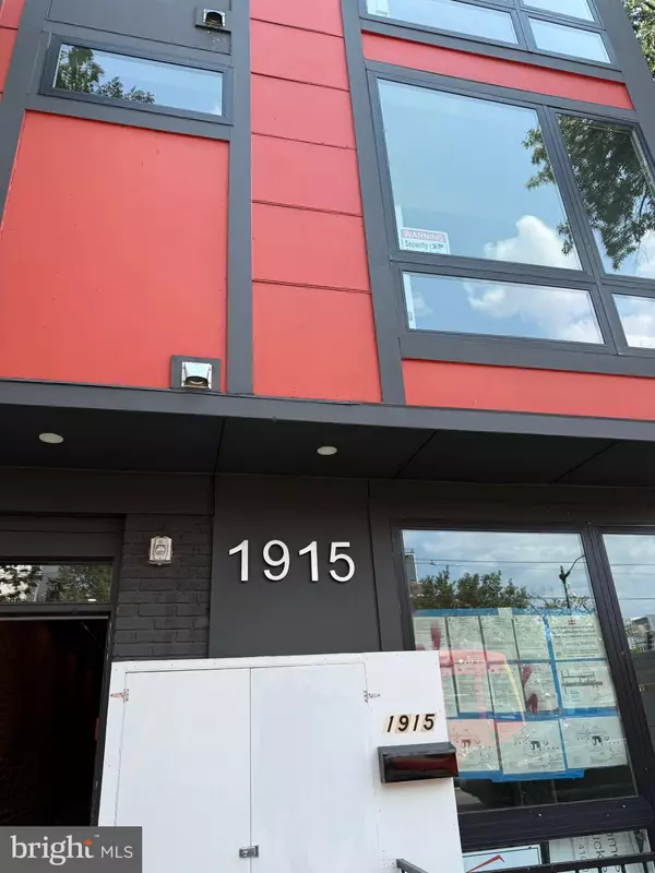 1915 BENNING RD NE #1, Washington, DC 20002