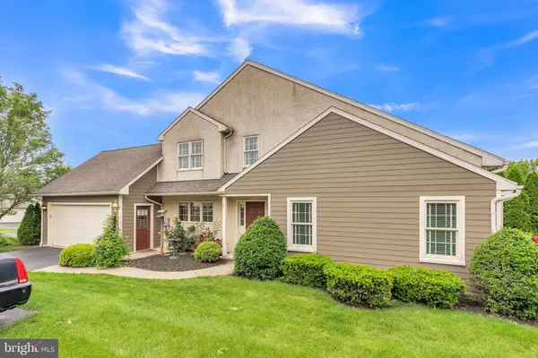 Elverson, PA 19520,8 PARKSIDE DR