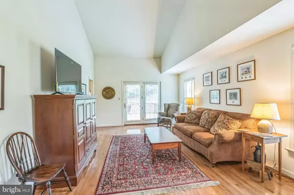 Elverson, PA 19520,8 PARKSIDE DR