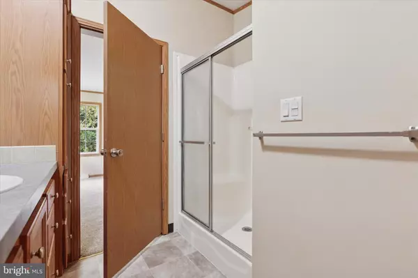 West Chester, PA 19380,950 SUGARS BRIDGE RD