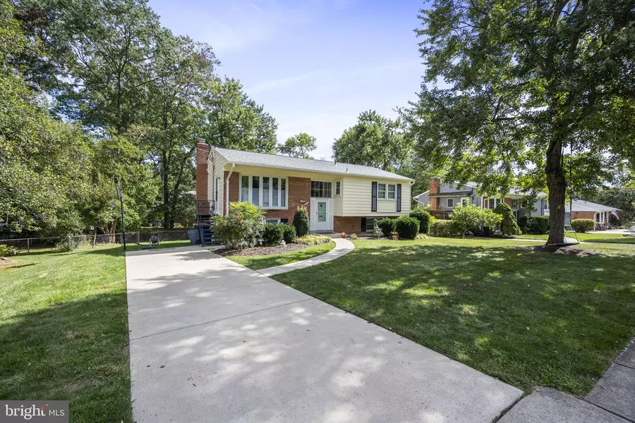 2415 JACKSON PKWY, Vienna, VA 22180