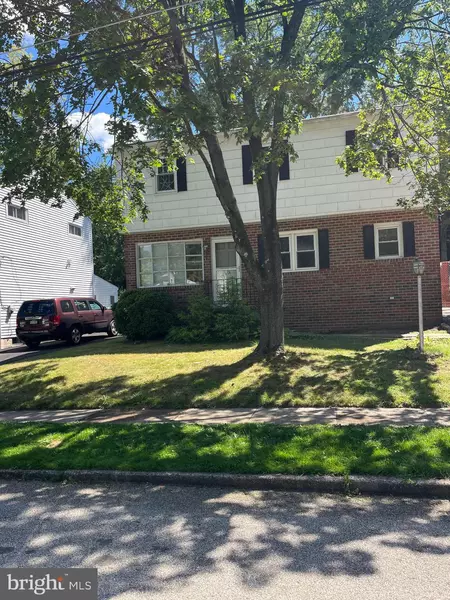 1717 CRESTVIEW AVE, Willow Grove, PA 19090