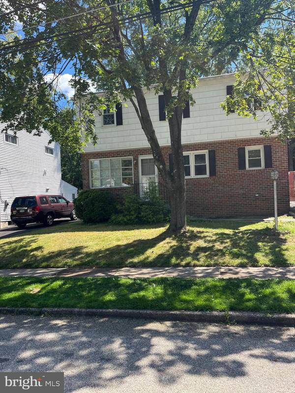 1717 CRESTVIEW AVE, Willow Grove, PA 19090