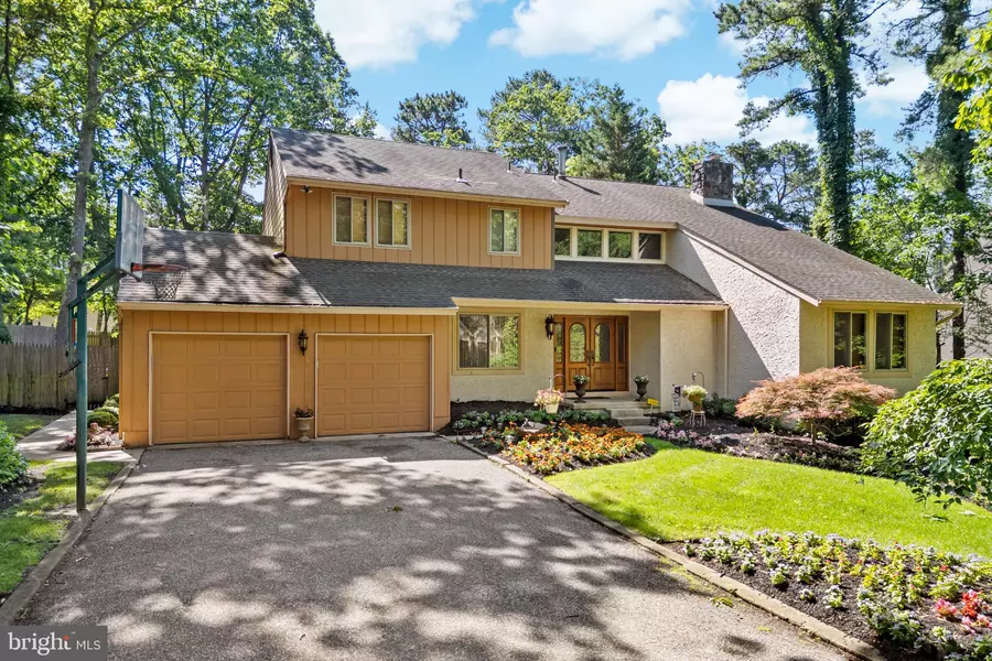 15 HAZELHURST DR, Voorhees, NJ 08043