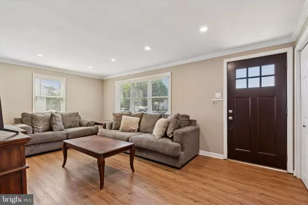 Hatboro, PA 19040,513 CORINTHIAN AVE