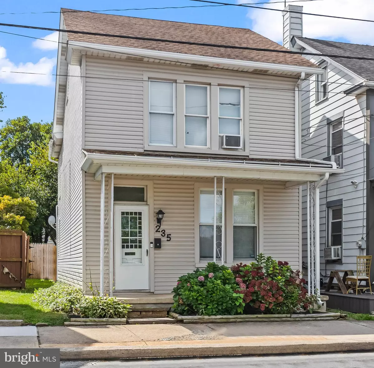 Hummelstown, PA 17036,235 W 2ND ST
