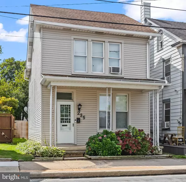 235 W 2ND ST, Hummelstown, PA 17036