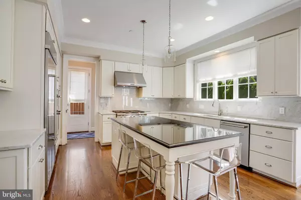 Bethesda, MD 20814,4548 WINDSOR LN