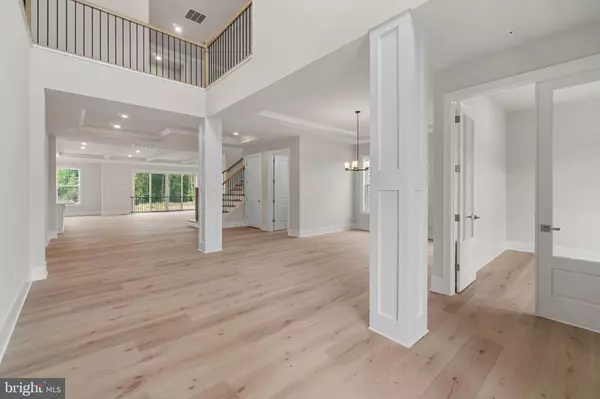 Upper Marlboro, MD 20774,16503 ROLLING KNOLLS LN