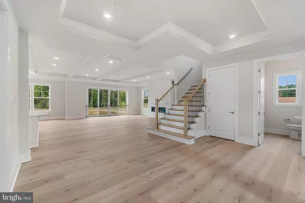 Upper Marlboro, MD 20774,16503 ROLLING KNOLLS LN