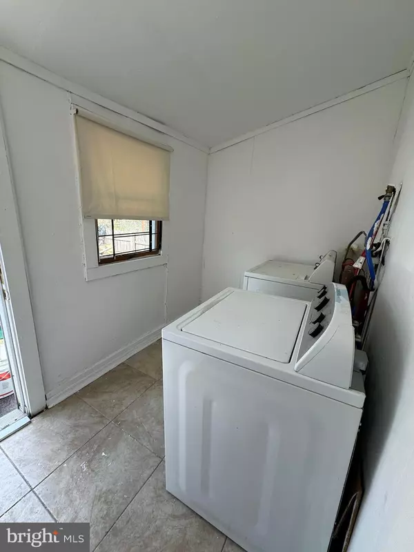 Trenton, NJ 08618,19 EXTON AVE