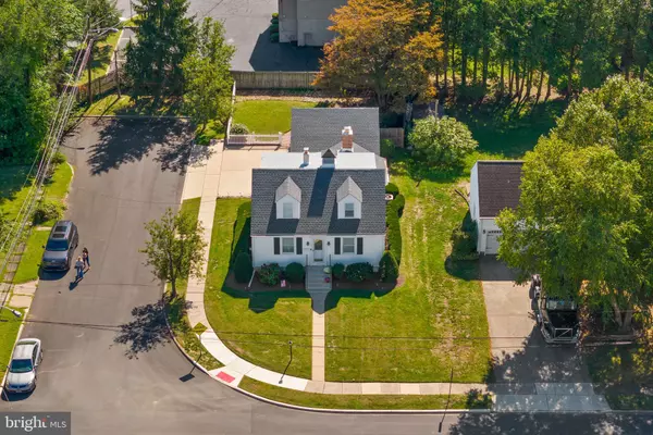 Hamilton, NJ 08619,443 FENWOOD AVE