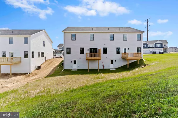 Mechanicsburg, PA 17055,653 BRITTANY DRIVE