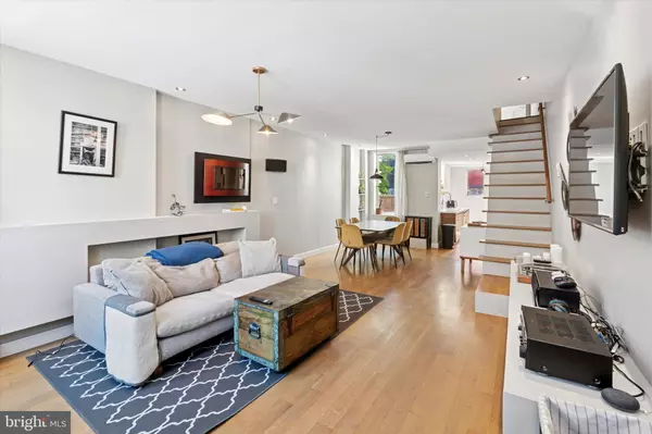 Philadelphia, PA 19122,1304 N LAWRENCE ST