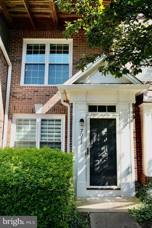 7011 METROPOLITAN PL, Falls Church, VA 22043