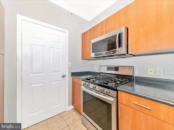 Germantown, MD 20874,19611 GALWAY BAY CIR #401