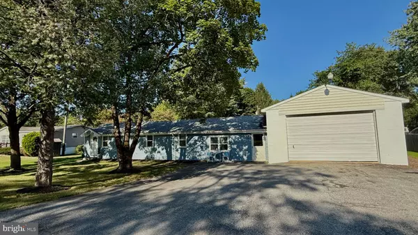 New Castle, DE 19720,30 MEADOW RD
