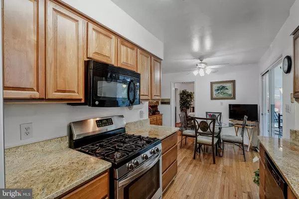 Vienna, VA 22182,1811 SAINT ROMAN DR