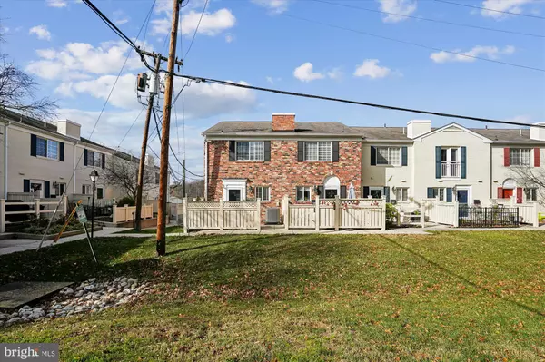 Alexandria, VA 22304,1435-C N VAN DORN ST