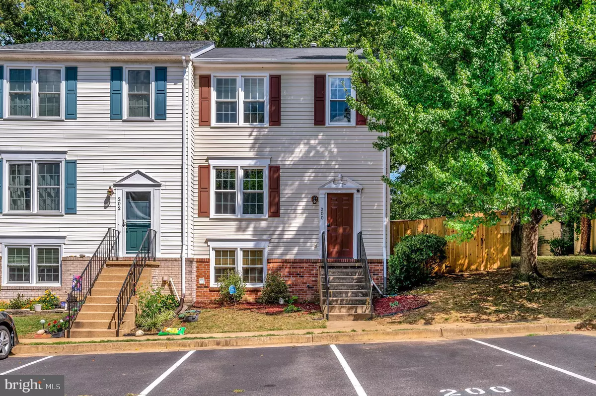 Fredericksburg, VA 22405,200 BEN NEUIS PL