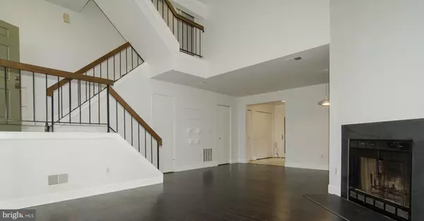 Fairfax, VA 22033,3335 OAKSHADE CT